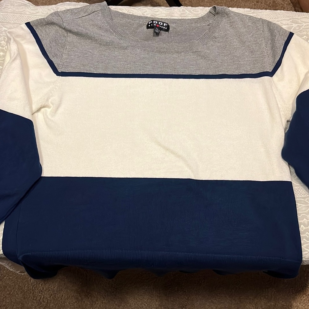 Large multicolored sweater